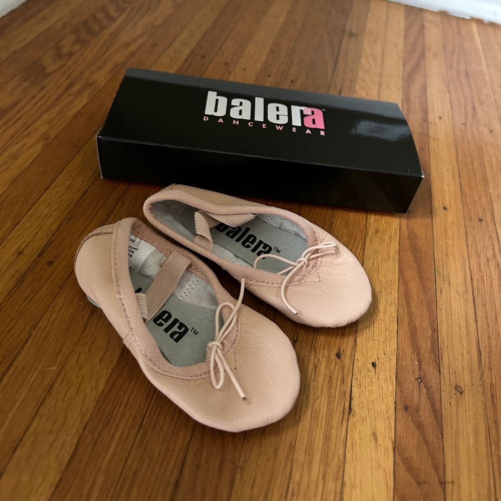 Kids ballet shoes